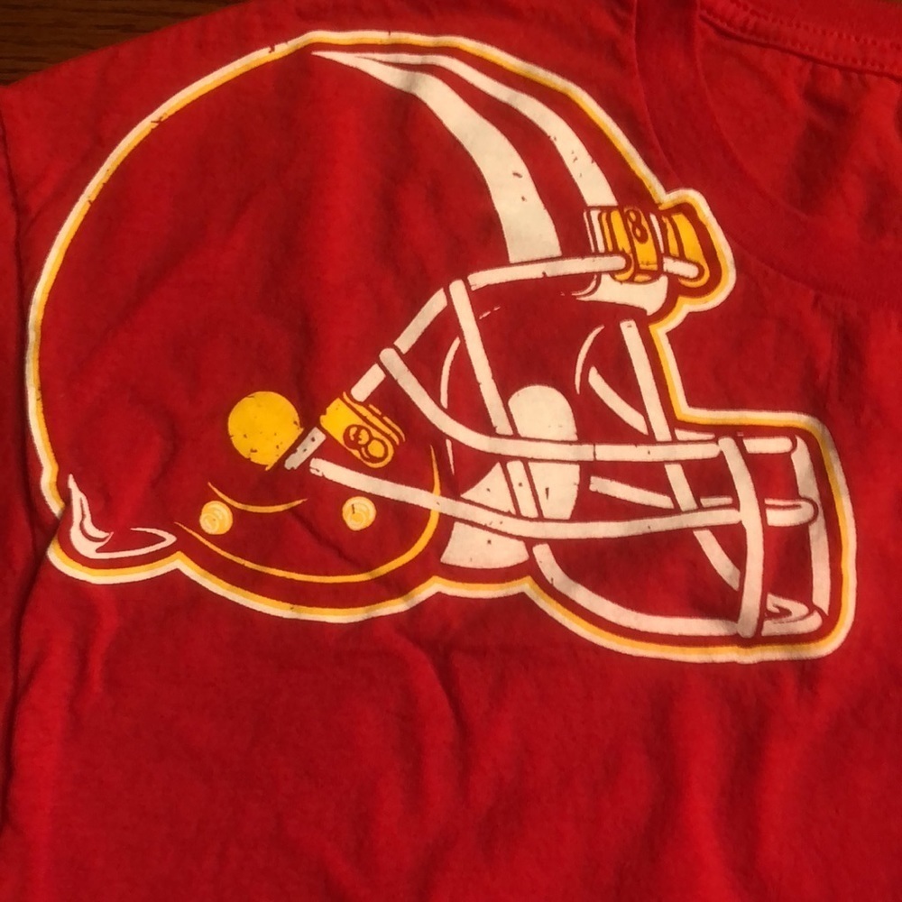 Kansas City Chiefs Football Tee Shirt - Picture 3 of 7